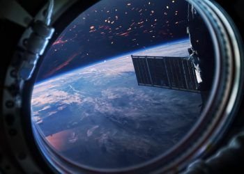 Virtuali kelionė į kosmosą: pakilkite daugiau nei 90 000 pėdų į atmosferą