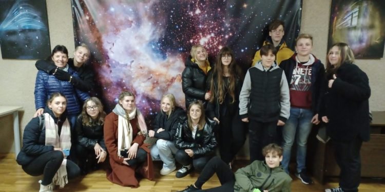 Troškūniečiai žiūrėjo į Saulę