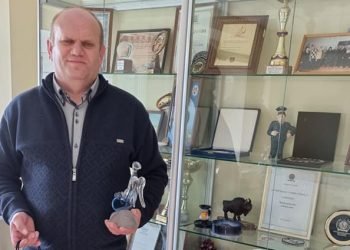 Angelas Sargas – Juo Mažametei Tapusiam Kelmiškiui