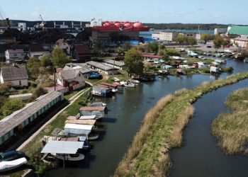 Ministrės Giminaitis Bando Gelbėti Susikompromitavusią Organizaciją