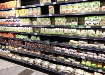 Kelionė į Prekybos Centrus Su Pirkinių Sąrašu: Kur Apsipirkta Pigiausiai?