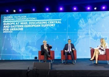 Varšuvos saugumo forume – tvirta Lietuvos ir Lenkijos premjerų parama Ukrainai 