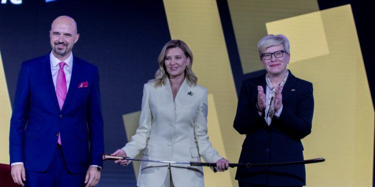 Premjerė „Laisvės riterio“ apdovanojimo teikime Ukrainos žmonėms: Ukraina yra nenugalima! 