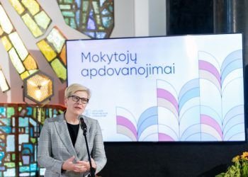 Premjerė pasveikino Metų mokytojus: gebėjimas atrakinti kiekvieno vaiko unikalų pasaulį – ypatingas mokytojo bruožas