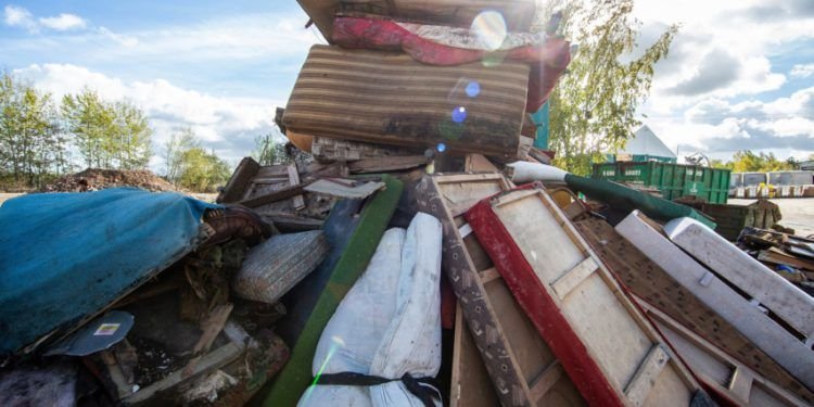 Didelių Gabaritų Atliekų Surinkimo Aikštelės: Nuo Baldų Iki Pavojingųjų Atliekų Didelių Gabaritų Atliekų Surinkimo Aikštelės: Nuo Baldų Iki Pavojingųjų Atliekų