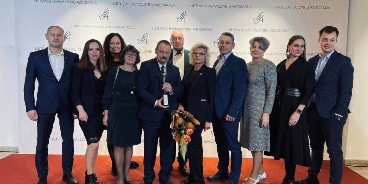 Anykštėnai Gavo „Auksinę Krivūlę“ Anykštėnai Gavo „Auksinę Krivūlę“