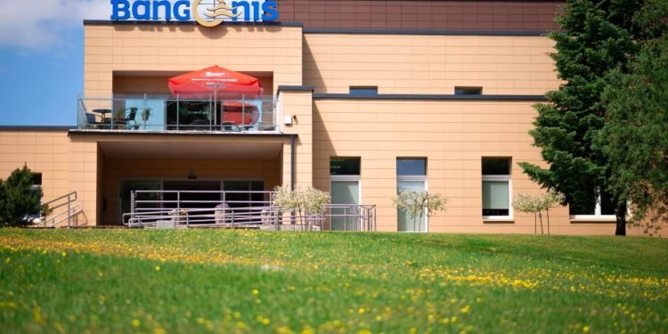 Baseine Moksleiviai Plauks Nemokamai