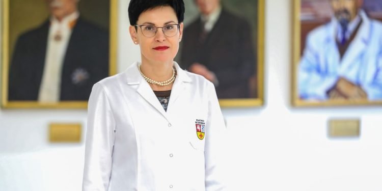 Ragenos Ligų Gydymas Kauno Klinikose: Naujovės Ir Galimybės Ragenos Ligų Gydymas Kauno Klinikose: Naujovės Ir Galimybės