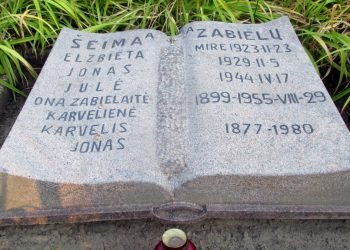 Muziejaus Ekspozicija Pasipildė Karvelių šeimos Auksu