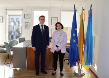 Sveikatos Apsaugos Ministras A. Dulkys Susitiko Su Izraelio Ambasadore