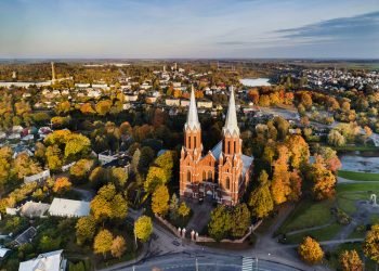 „Žalioji Lietuvos Viršūnė“ Graži Visais Metų Laikais