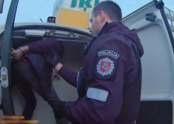 Iš Pakruojo į Šiaulius Atvažiavę Vaikinai Savo Gastroles Baigė Areštinėje (Video)