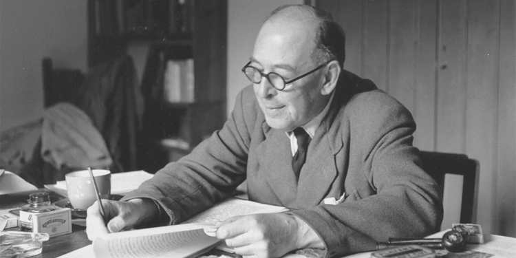 Klaivas S. Ljuisas apie draugystės vertę