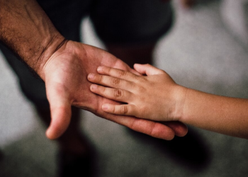 Kaip paaiškinti vaikui, kam reikia mokytis: dialogo pavyzdys￼