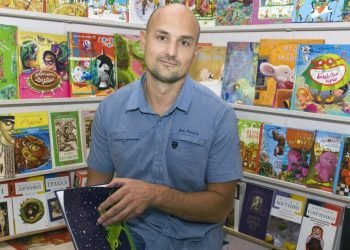 Vaikų Rašytojas Iš Ukrainos Saško Dermanskis: „Jei Turėčiau Magiškų Galių, Prikelčiau Rusų Nužudytus Vaikus“