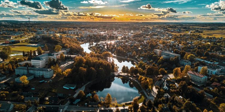 Šventė Pas Kaimynus – Molėtuose Atidarytas Modernus Technologijų Centras Šventė Pas Kaimynus – Molėtuose Atidarytas Modernus Technologijų Centras