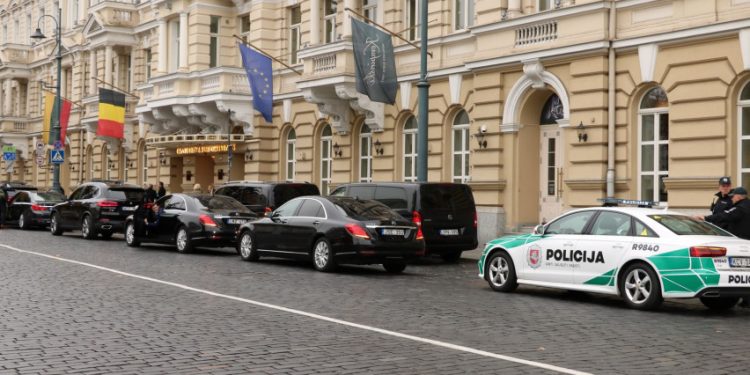 Specialios Paskirties Skyrius Lydi Belgijos Karališkąją šeimą