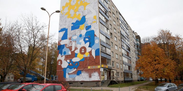 Ant Sostinės Daugiaaukščio Sienos – Vienas Didžiausių Piešinių Ukrainai Palaikyti