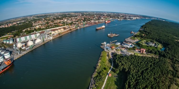 Pasirašyta Klaipėdos Uosto Gilinimo Iki 15,5 M Sutartis