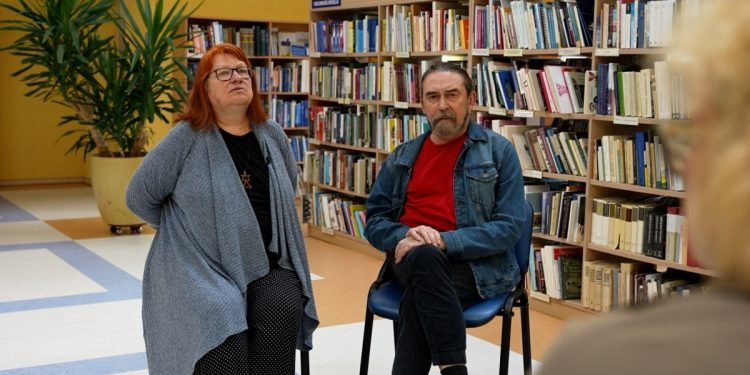 Gintarė Adomaitytė: „Mes Siekiame, Kad Menininkai Važiuotų į Kaimus“ (Video)