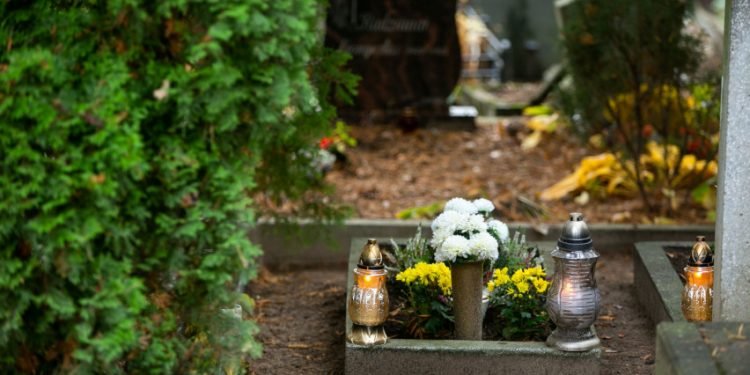 Nepamirškime Rūšiuoti Ir Per Vėlines