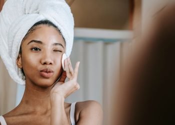 Kaip keičiasi odos priežiūra vasarą?