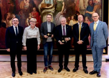 J. K. Chodkevičiaus Aukso medalio laureatus pasveikinusi premjerė: žodžiui „valstybininkas“ šiandien svarbu sugrąžinti kilnumo ir prasmės skambesį