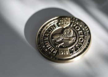 Teismui Perduota Byla Dėl Neteisėtų Finansinių Operacijų