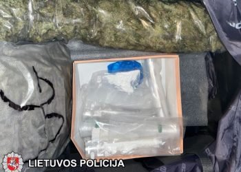 Vilniečio Garaže Aptikta Narkotikų Ir Jų Fasavimo įranga