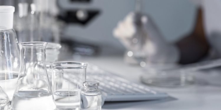 A. Dulkys Atleidžia Nacionalinės Visuomenės Sveikatos Priežiūros Laboratorijos Vadovą