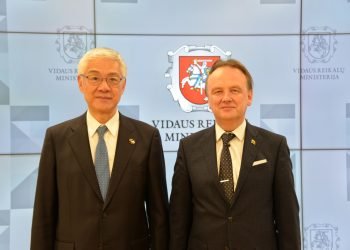 Viceministras A. Abramavičius Su Japonijos Ambasadoriumi Aptarė Saugumo Situaciją Regione