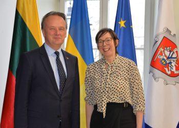 Viceministras A. Abramavičius Su Ispanijos Ambasadore Aptarė Saugumo Ir Migracijos Situaciją Regione