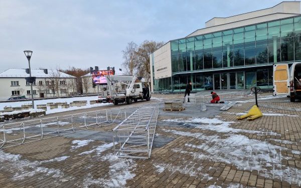 Miesto Centre Ryškėja „eglės“ Kontūrai