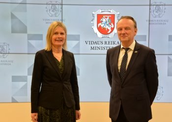 Viceministras A. Abramavičius Su Švedijos Ambasadore Lietuvai Aktualius ES Darbotvarkės Klausimus