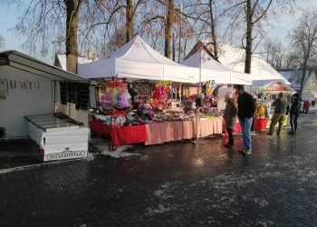 Kalėdinė Mugė Kol Kas šurmuliuoja Menkai