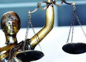 Pasinaudokite Nemokama Teisine Pagalba