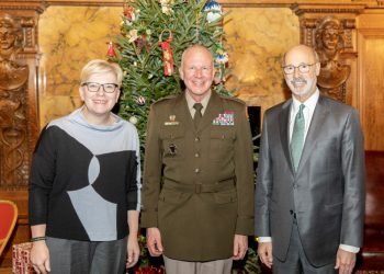 Vizitą JAV pradedanti Ministrė Pirmininkė susitiko su Pensilvanijos gubernatoriumi ir valstijos Nacionalinės gvardijos vadu