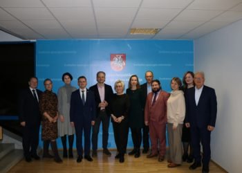 Su Medikų Organizacijomis Susitikęs A. Dulkys: Medikai Turi Būti Pirmiausiai Konsultuojami, O Ne Baudžiami