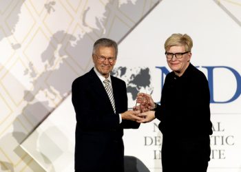 Atsiimdama JAV Nacionalinio demokratijos instituto M. Albright  apdovanojimą premjerė pabrėžė demokratijų atsparumo svarbą