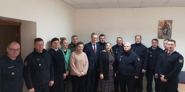 Prasidėjus Advento Laikotarpiui Kaišiadorių Ugniagesiai Sulaukė Svečių Prasidėjus Advento Laikotarpiui Kaišiadorių Ugniagesiai Sulaukė Svečių