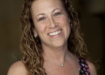 Jodi Lynn Picoult Apie Savo Naują Knygą: „Rašiau Apie Tai, Kad žmogus Sugeba Prisitaikyti Net Prie Sunkiausių Sąlygų, O Išgyvena Stipriausi“