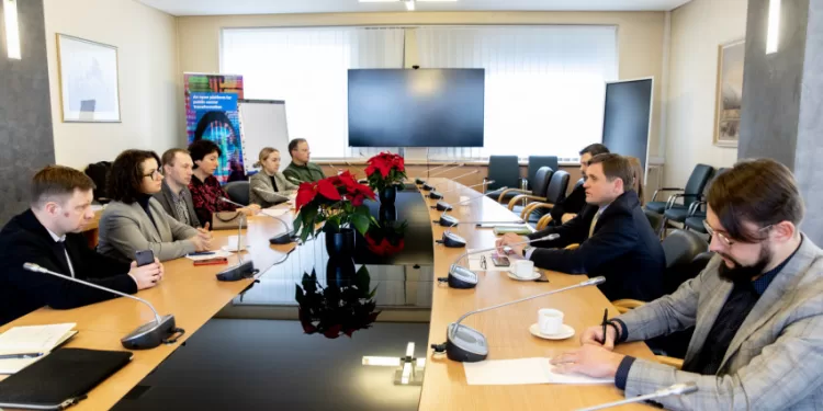 Vyriausybėje pristatyta ataskaita apie Rusijos vykdomą dezinformaciją prieš Liublino trikampio šalis