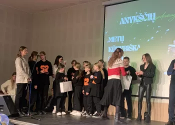 Pagerbtas Prasmingus Darbus Nuveikęs Anykščių Krašto Jaunimas