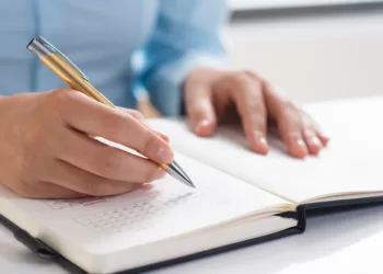 Sveikatos Apsaugos Ministras A. Dulkys Metų Sandūroje Atostogaus