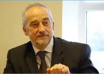 Svėdasiškius žiemą Kankina Sniegas, Vasarą – Liūtys