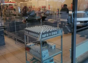 „Maximoje“ Veikia Tik Savitarnos Kasos