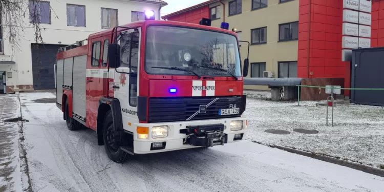 Kaugonių Kaime Degė Namas, O Aleksandruvkos Kaime – Garažas
