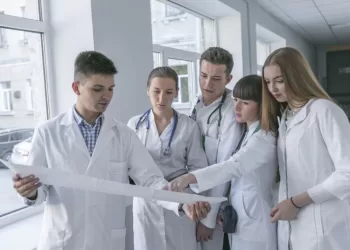 Valstybė Užsakė Parengti 377 Gydytojus Rezidentus