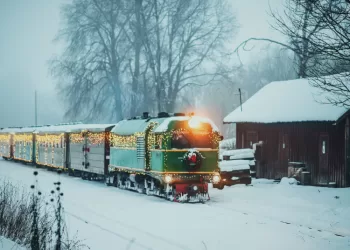 Kalėdiniu Siauruku Keliavo Beveik 10 Tūkst. Keleivių