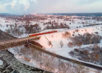 Įsibėgėjant Elektrifikacijos Darbams Keisis Dalies Traukinių Tvarkaraščiai: Ką Svarbu žinoti Keleiviams